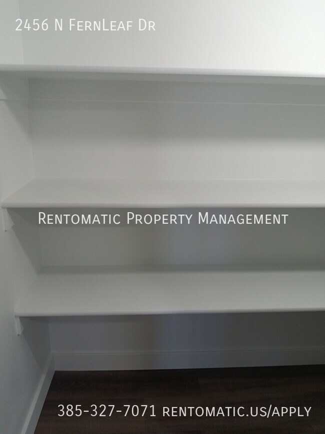 Building Photo - 2456 N Fernleaf Dr