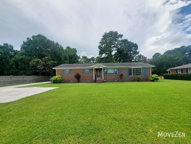 Building Photo - 109 Foxwood Ln
