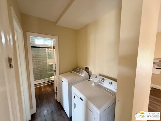 Building Photo - 51311 Avenida Velasco