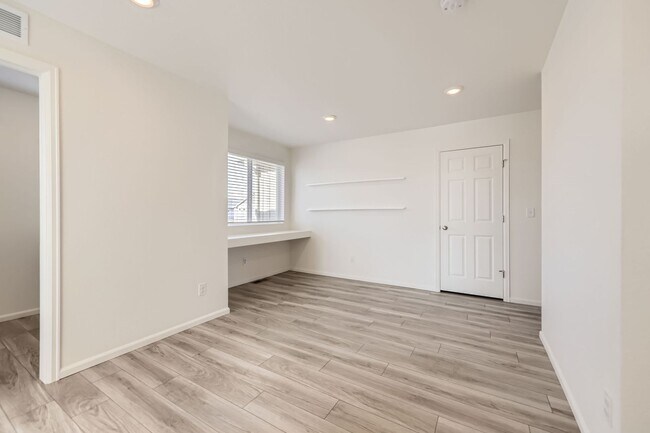 Building Photo - 10196 Worchester St