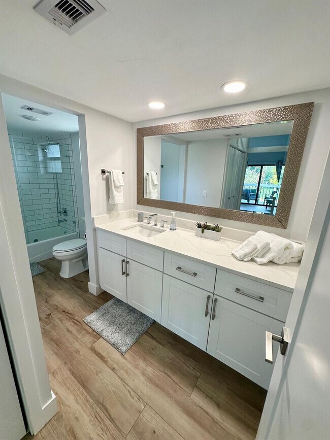 Building Photo - 11863 Wimbledon Cir