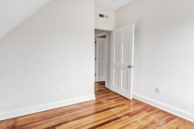 Building Photo - 105 Atlantic St