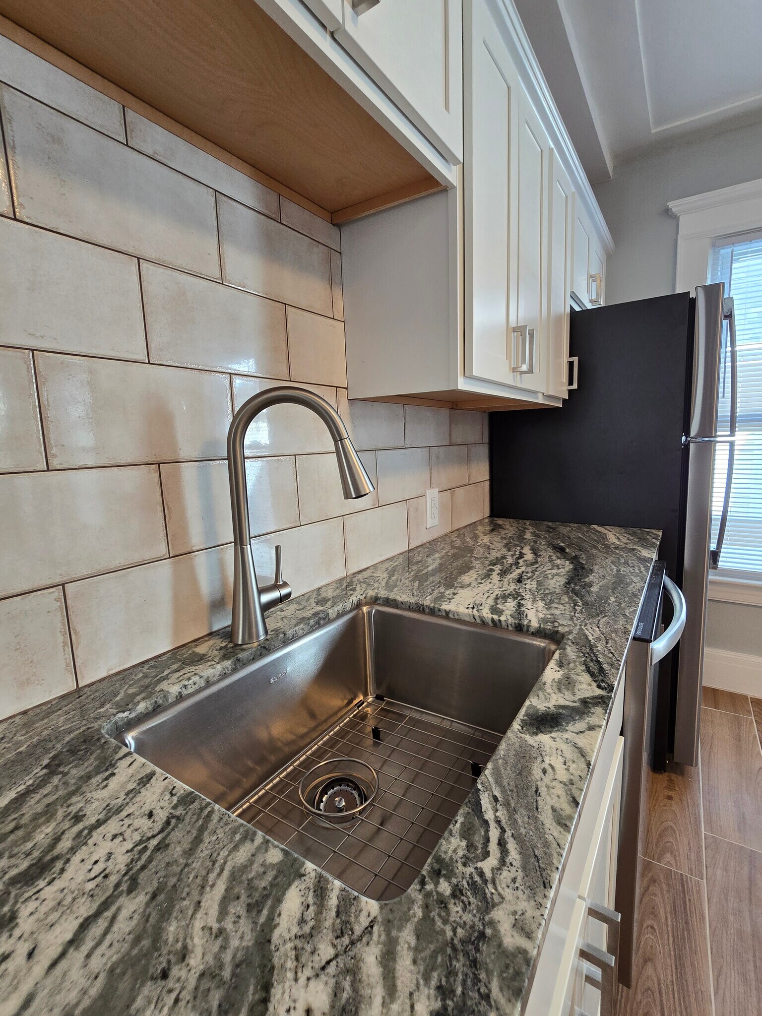 Building Photo - 260 Tennyson Ave