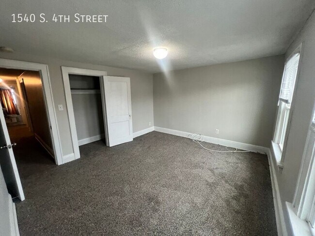 Building Photo - 1540 S 4th St