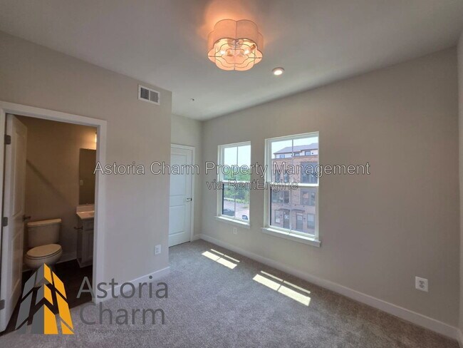 Building Photo - 2928 Maisel St