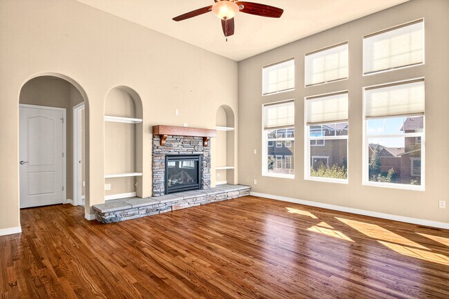 Building Photo - 5279 Mount Cutler Ct