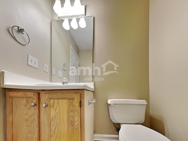 Building Photo - 505 Westminster Dr