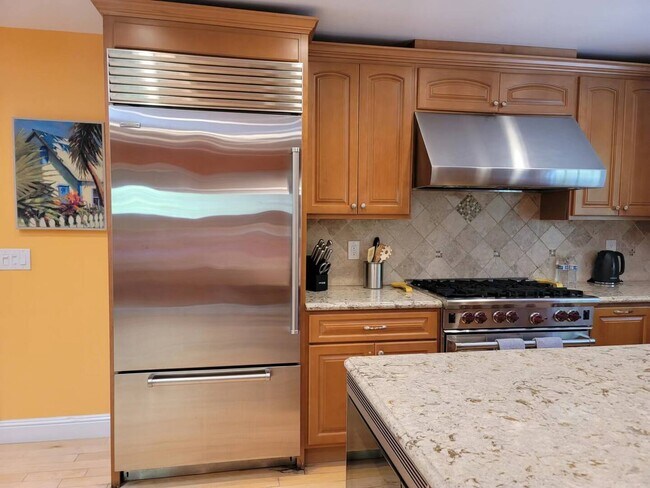 Building Photo - 25567 Willow Pond Ln