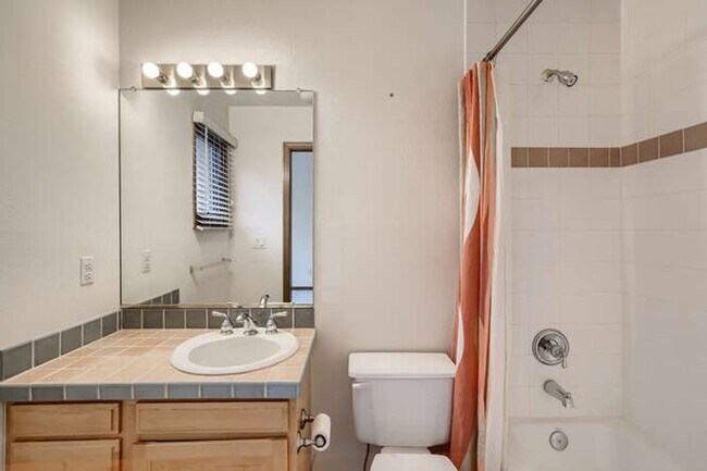 Building Photo - Beautiful Cherry Creek Home- Great Location! Low maintenance yard! Flexible Move In Date