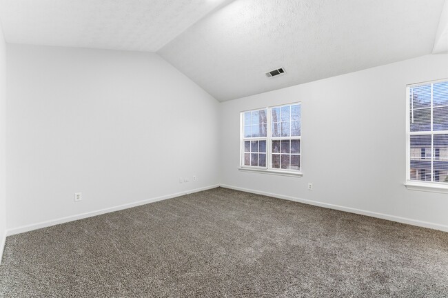 Building Photo - 4814 Bob White Run