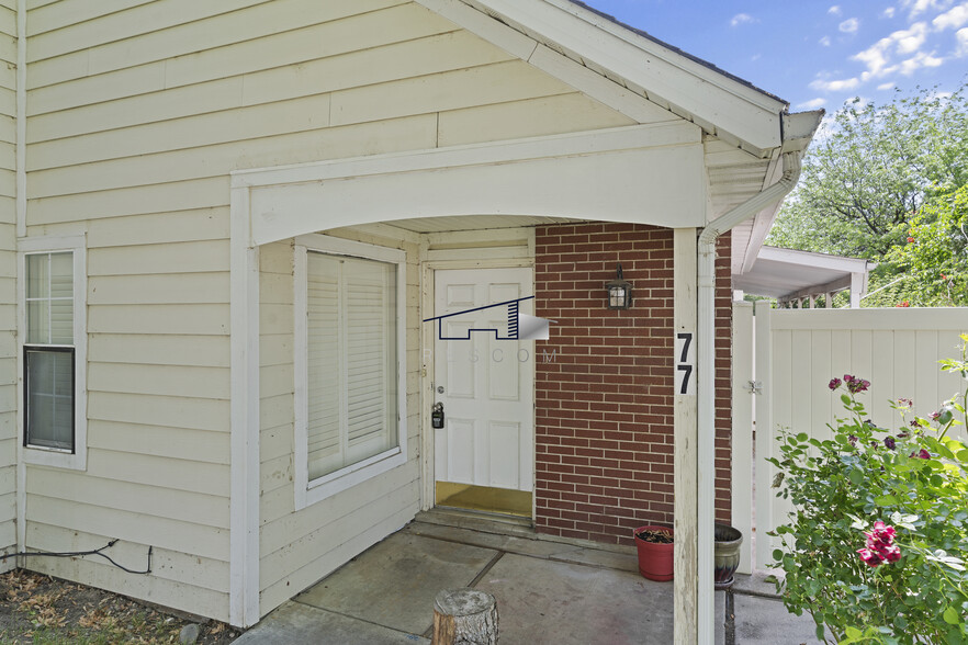 Building Photo - 77 Pheasantbrook Cir
