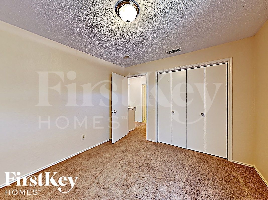 Building Photo - 6816 Dalmation Cir