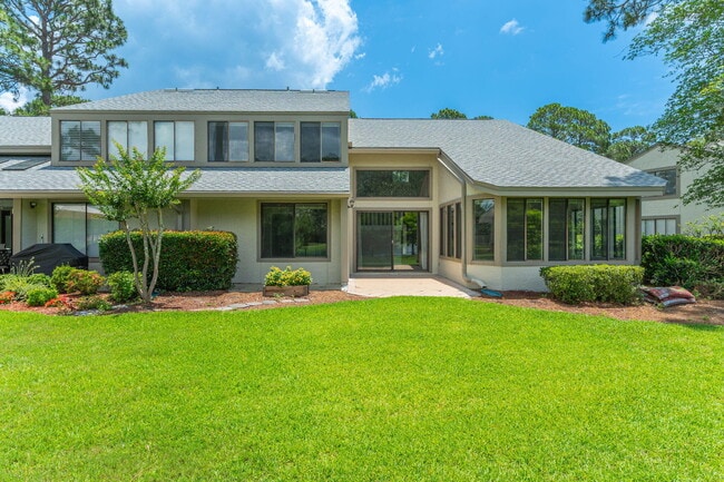 Building Photo - 1219 Oakmont Dr