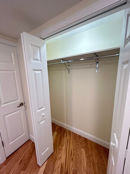 Building Photo - 1 Langdon Sq