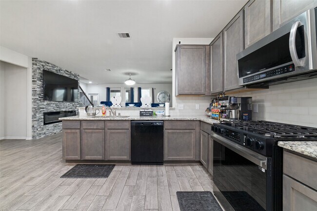 Building Photo - 2248 Forest Chestnut Dr
