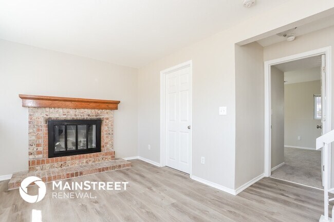 Building Photo - 8719 Aspen Ct