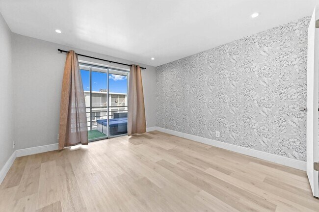 Building Photo - 4500 N Flagler Dr