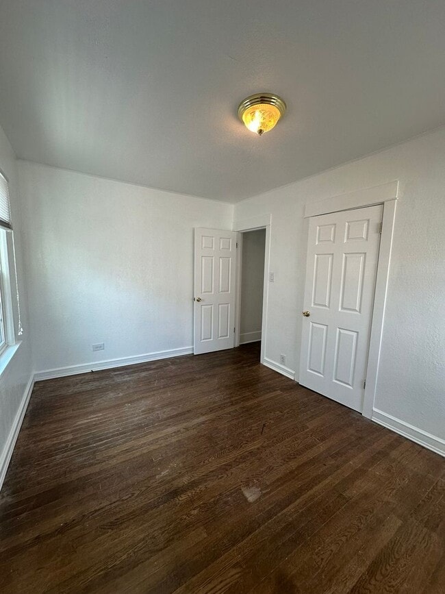 Building Photo - 3 Bedroom House with basement