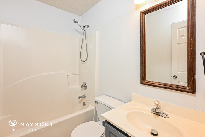 Building Photo - 6231 Huntcliff Dr