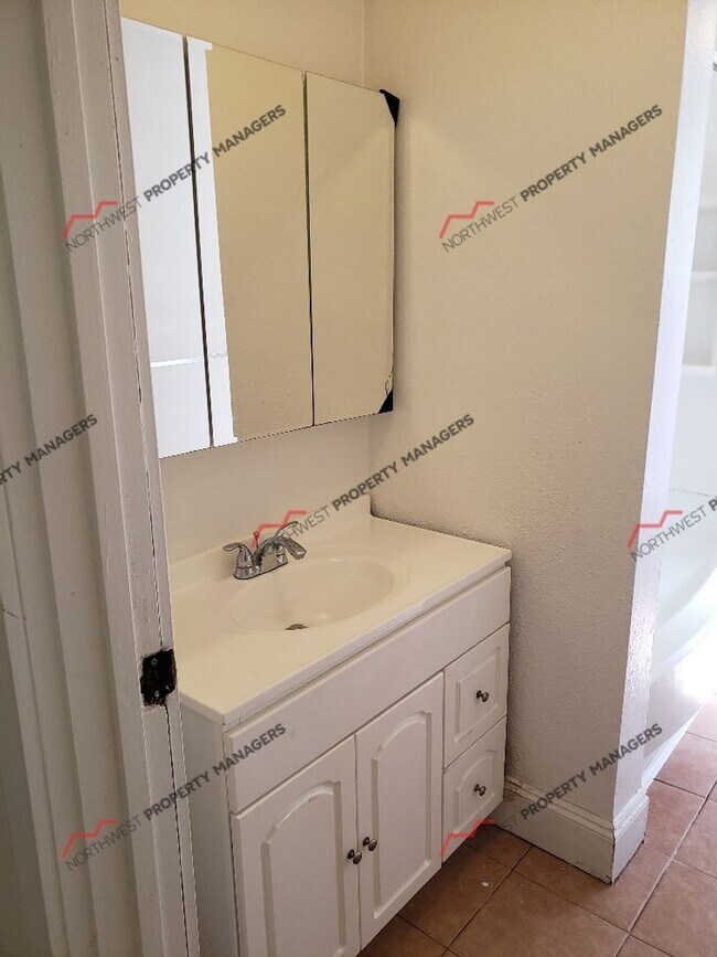 Building Photo - STATUS: AVAILABLE  | R191B | $1795