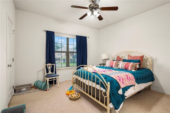 Building Photo - 4407 Reveille Rd