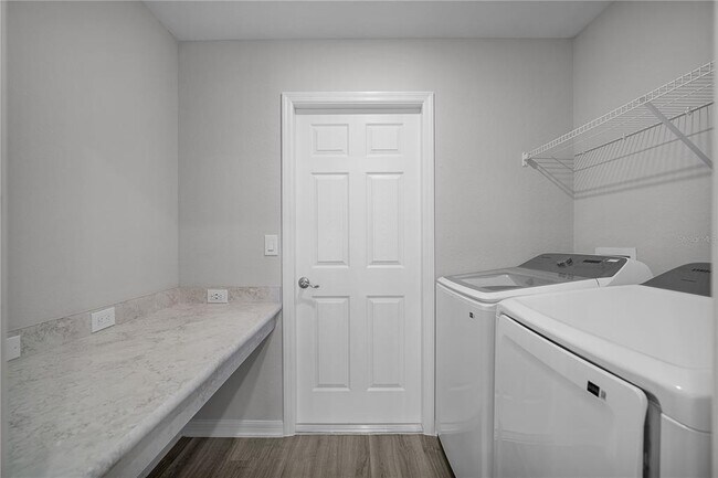 Building Photo - 2439 Matterhorn Trl