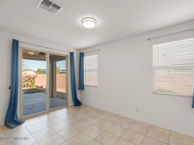 Building Photo - 7996 S Golden Bell Dr