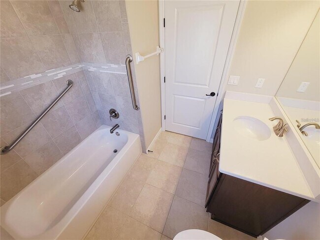 Building Photo - 5 Bowie Pl