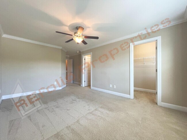 Building Photo - Lovely 3 Story 3 Bedroom 3.5 Bath 1 Car-Ga...
