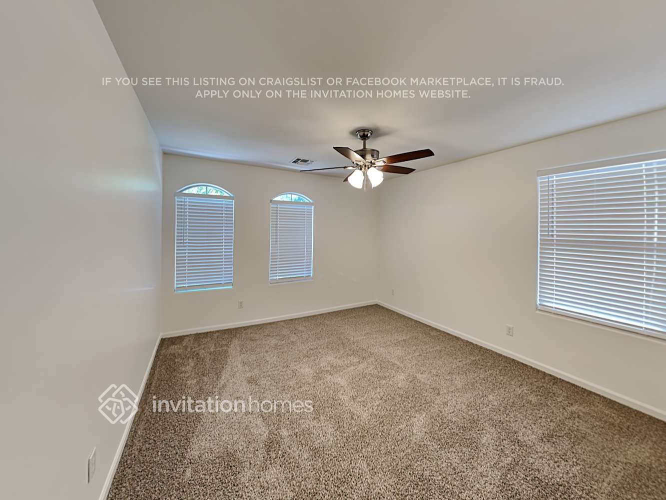 Building Photo - 1373 S Ponderosa Dr