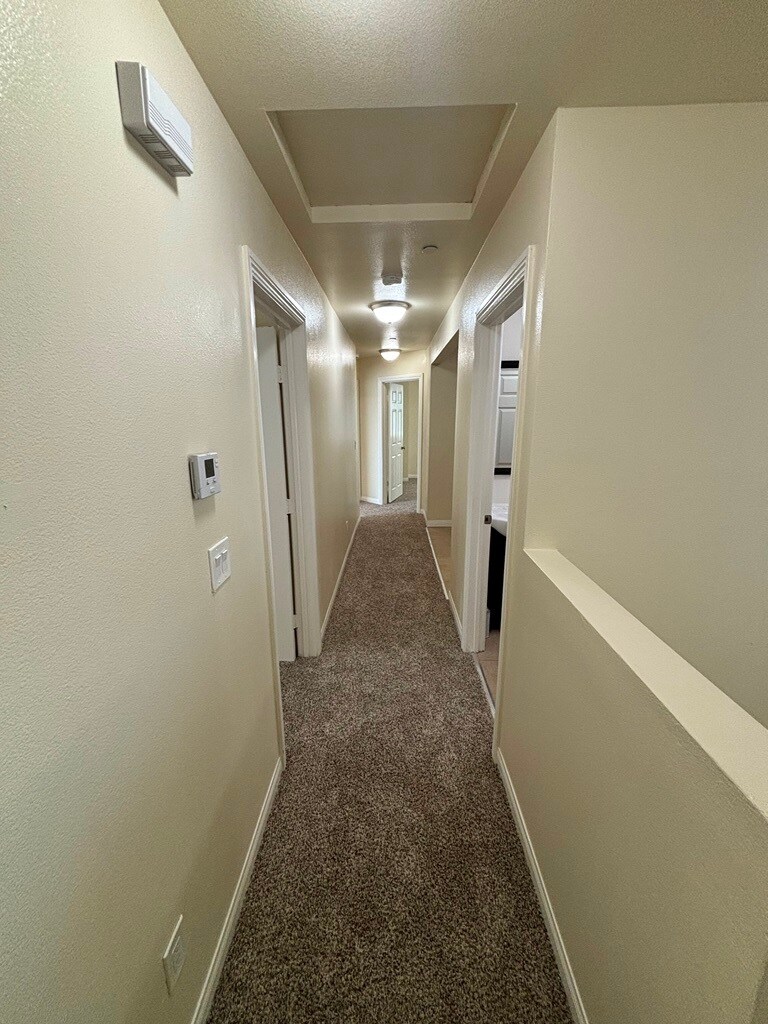 Building Photo - 216 E 97th St