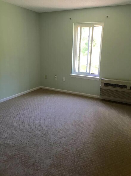 Building Photo - 175 Mill Pond Rd