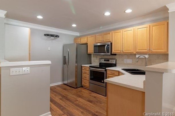 Building Photo - Gorgeous 2Bd/2.5 Bth Townhome in Ballantyne