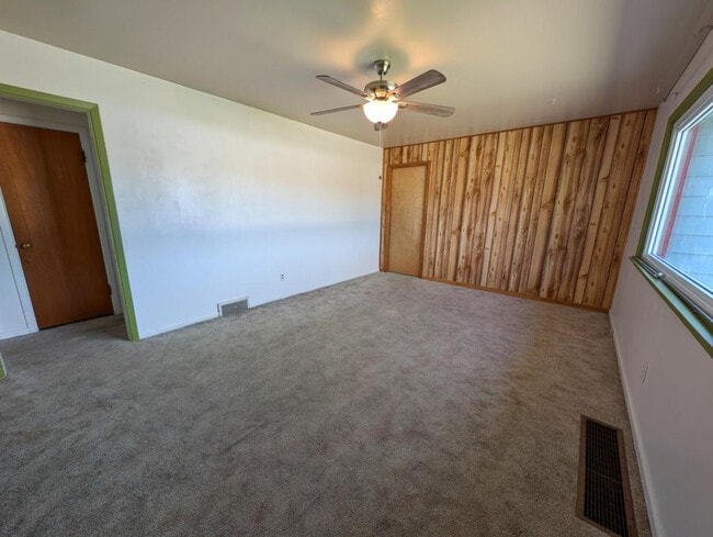 Building Photo - 217 Colorado Pl