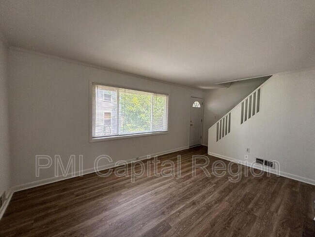 Building Photo - 5830 Vandegrift Ave
