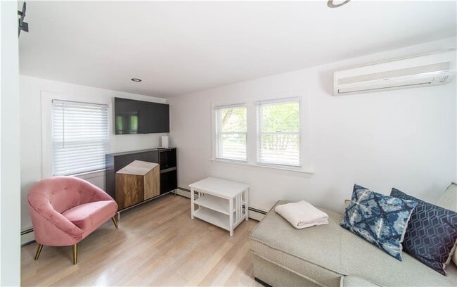 Building Photo - 85 Water St