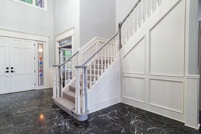 Building Photo - Pete’s Mountain Estate with Mountain Views