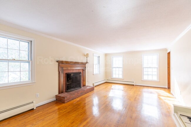Building Photo - 57 Ellise Rd