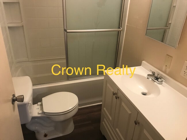 Building Photo - 761 N H St