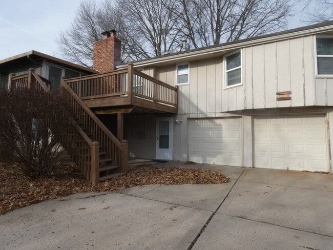 Building Photo - Beautiful Home in North Kansas City School District!
