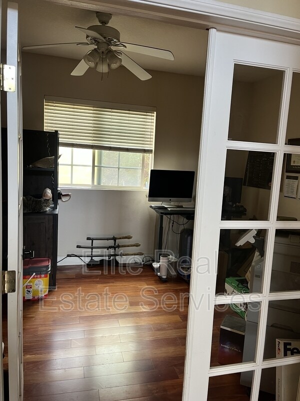 Building Photo - 1162 Hanford Ct