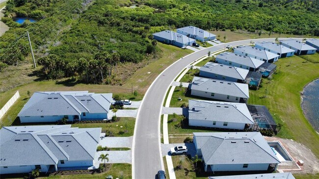 Building Photo - 8225 Shr Lk Dr