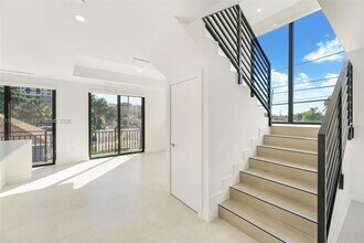 Building Photo - 3345 SW 22nd Terrace