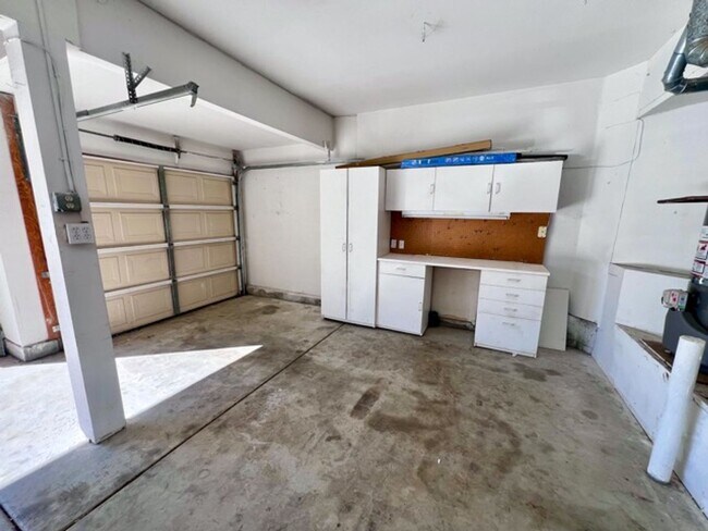 Building Photo - Wonderful 4 bedroom Temecula home for LEASE!