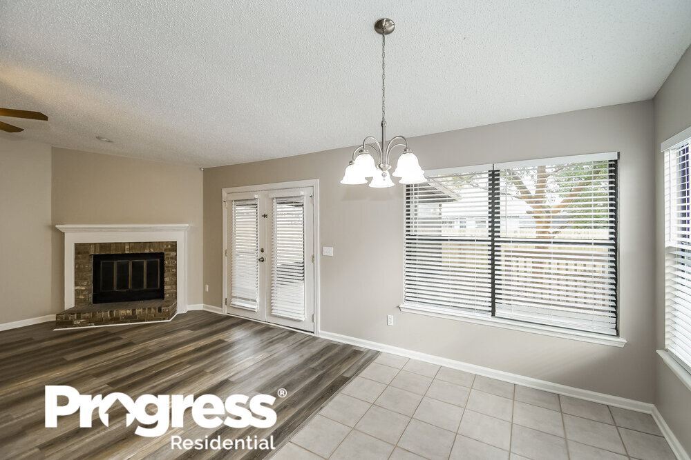 Building Photo - 8026 Fleur De Lis Dr