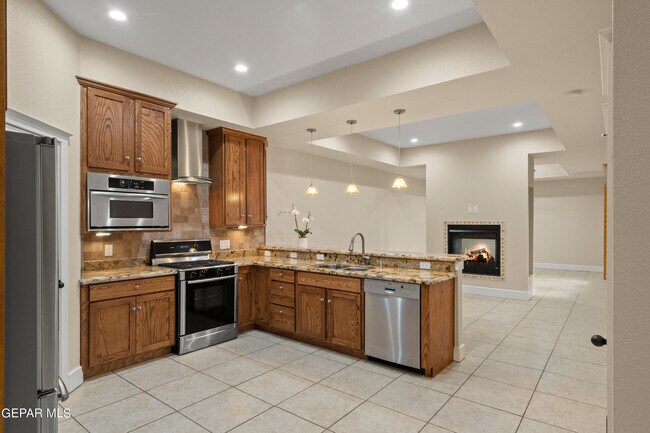 Building Photo - 5721 Caprock Ct
