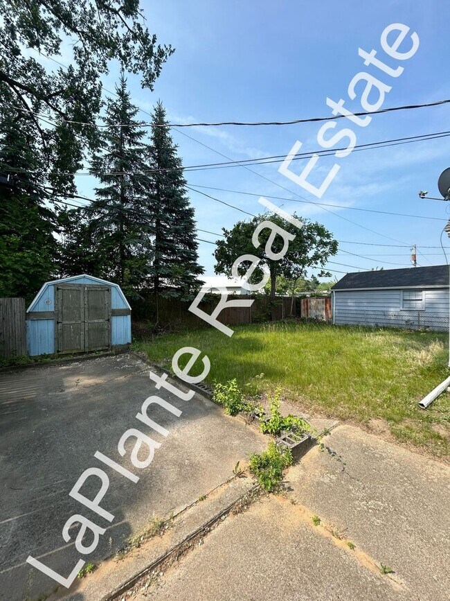 Building Photo - 2723 Eldora Dr