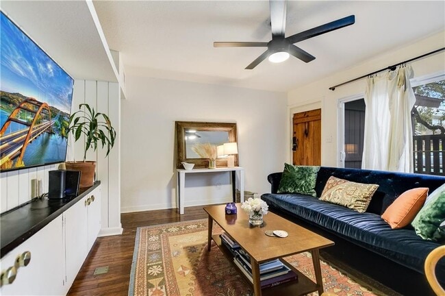 Building Photo - 1006 Lorrain St