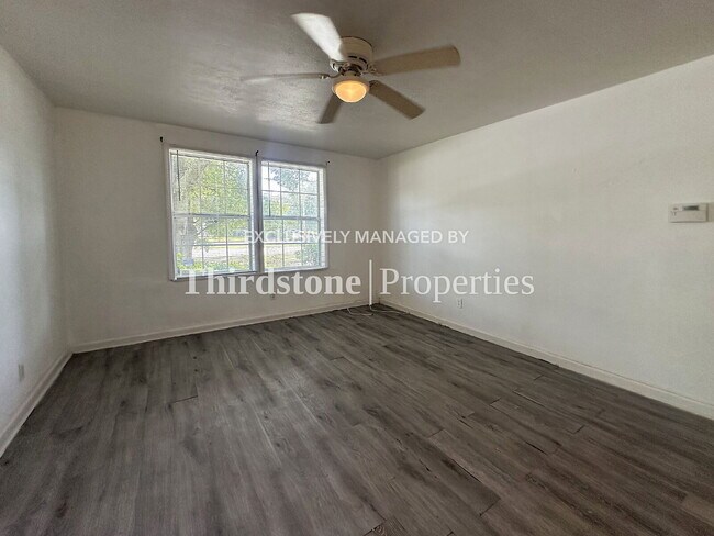 Building Photo - 5638 Vernon Rd