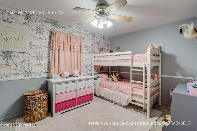 Building Photo - 7201 Bienville Dr